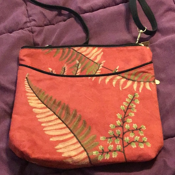 DANNY K BAGS bucket bag CrossBody strap  Made in USA  10"x10" x2"  red & black - Picture 2 of 6